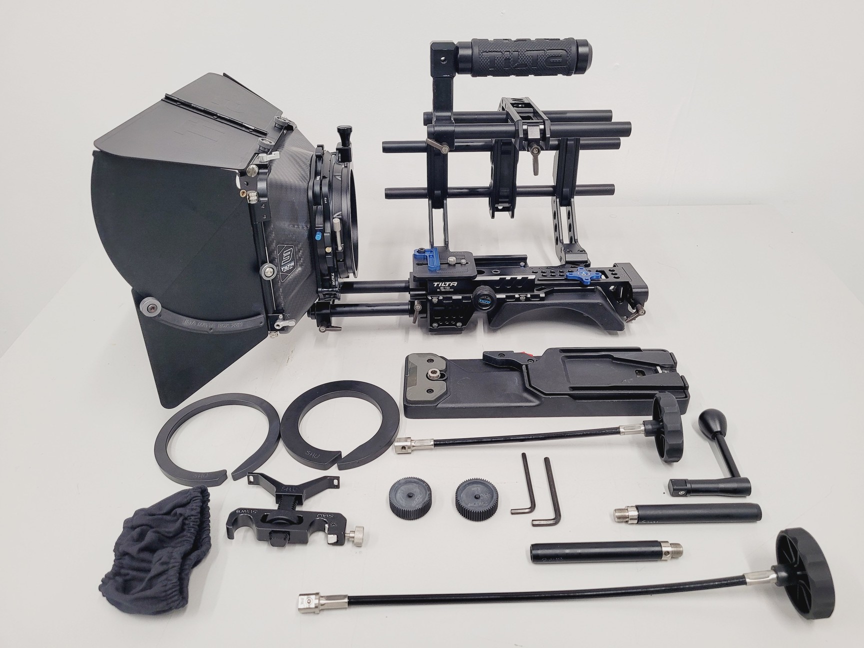 Image of Tilta BS-T03 Follow Focus Shoulder Plate And MB-T03 Carbon Fibre Matt Box