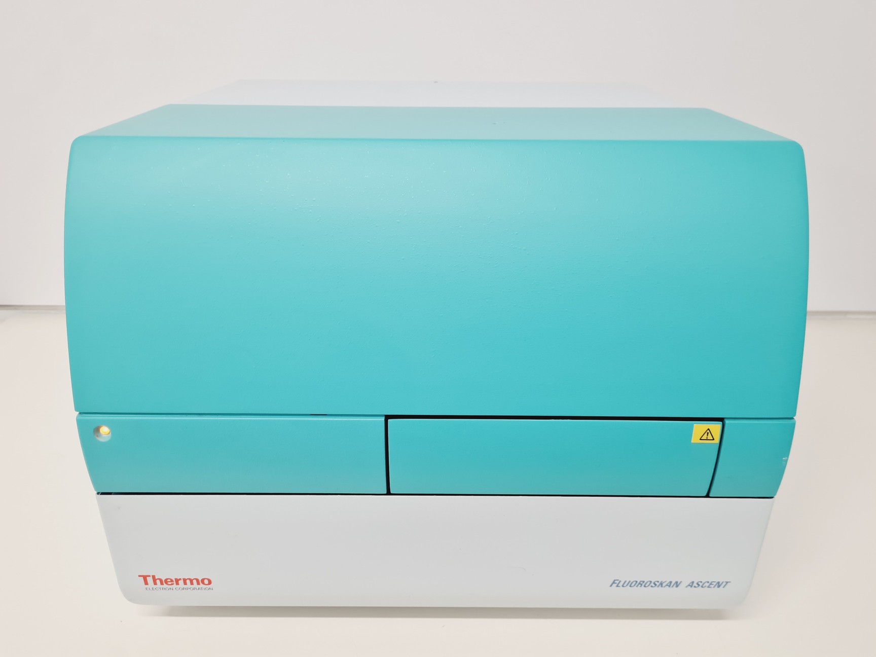 Image of Thermo Fluoroskan Ascent 374 Microplate Reader Lab 