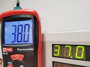 Thumbnail image of Thermo Scientific Cytomat 2 C-LIN Automated CO2 Incubator Lab