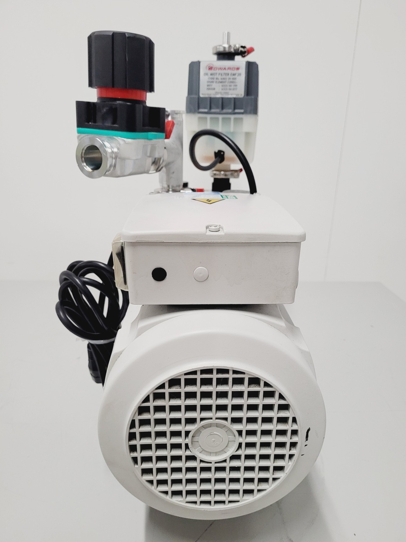 Image of Edwards 18 Vacuum Pump Model E2M18 With Oil Mist Filter and Speedivalve