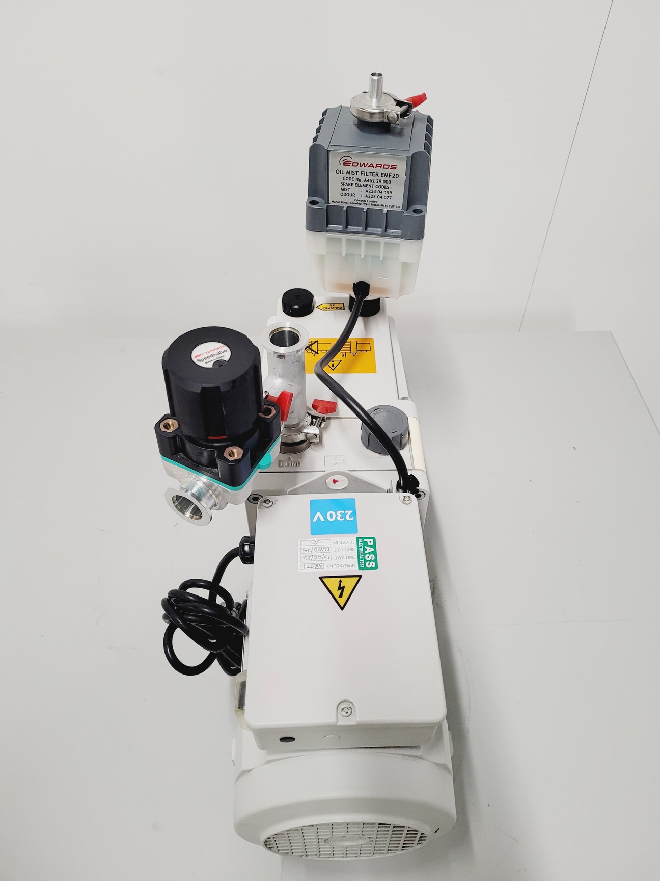 Image of Edwards 18 Vacuum Pump Model E2M18 With Oil Mist Filter and Speedivalve