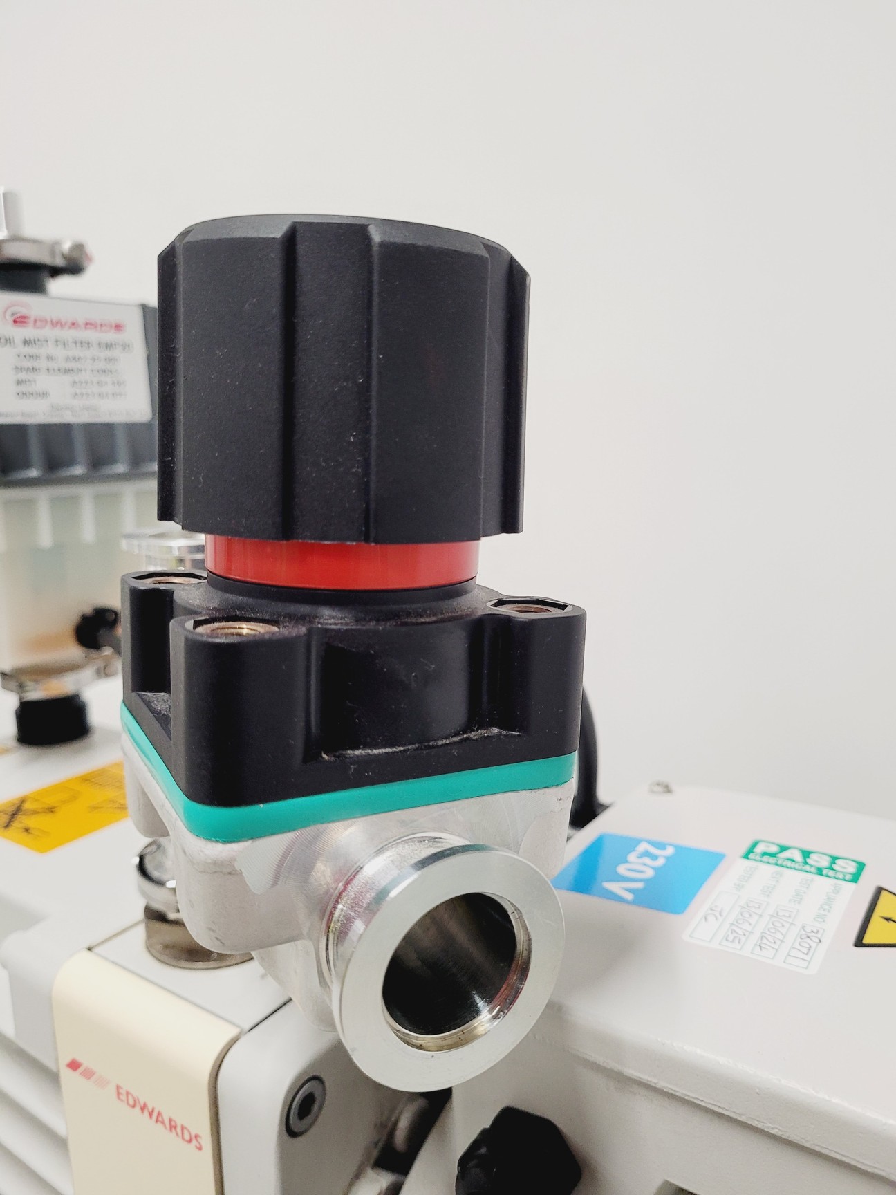 Image of Edwards 18 Vacuum Pump Model E2M18 With Oil Mist Filter and Speedivalve