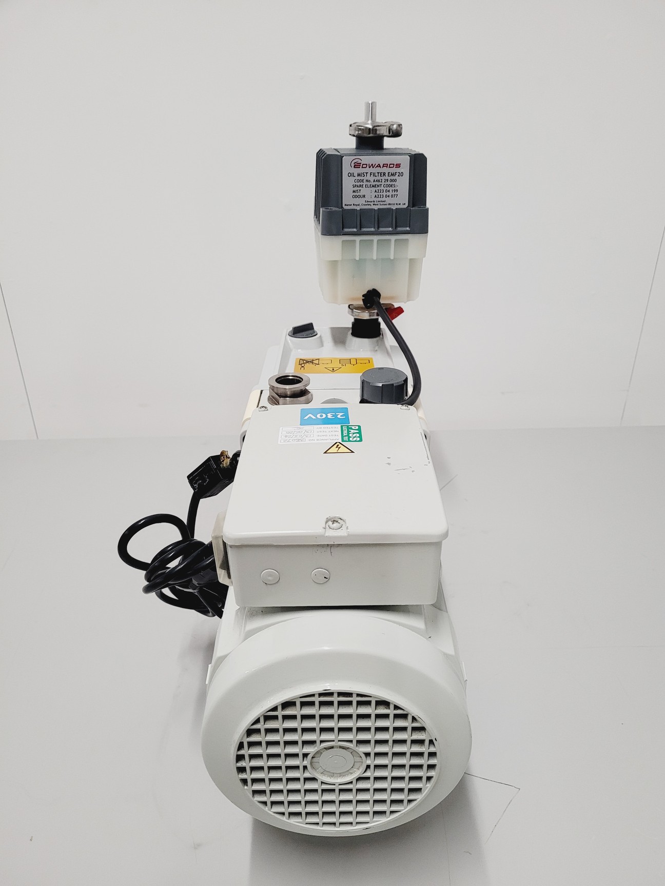 Image of Edwards 18 Vacuum Pump Model E2M18 With Oil Mist Filter