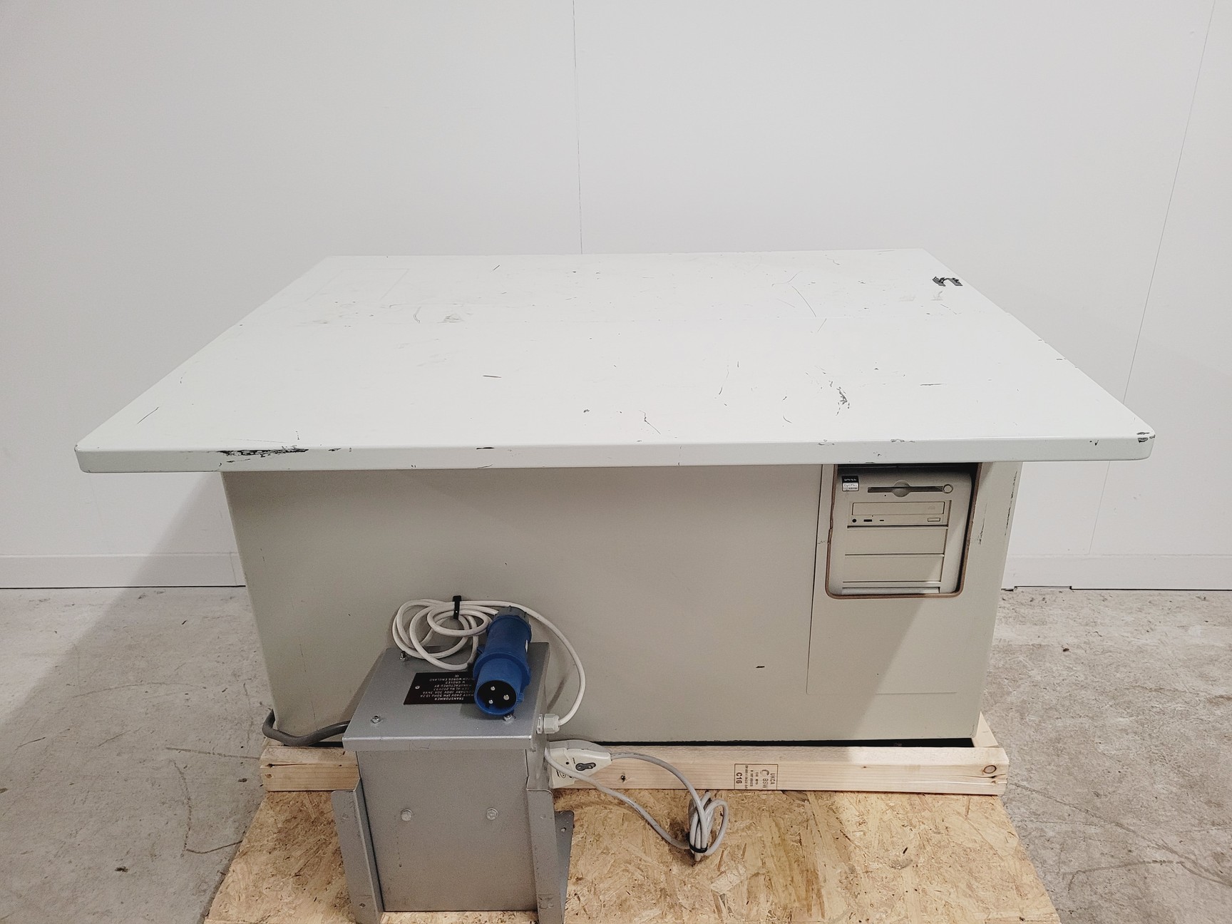 Image of JEOL JSM-5910LV SEM Scanning Electron Microscope Lab Spares/repairs