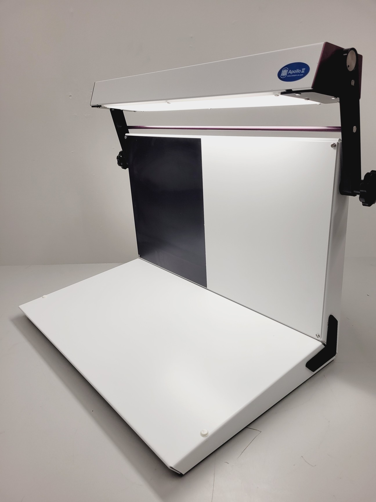 Image of Adelphi Apollo ll Liquid Inspection Viewer Lab