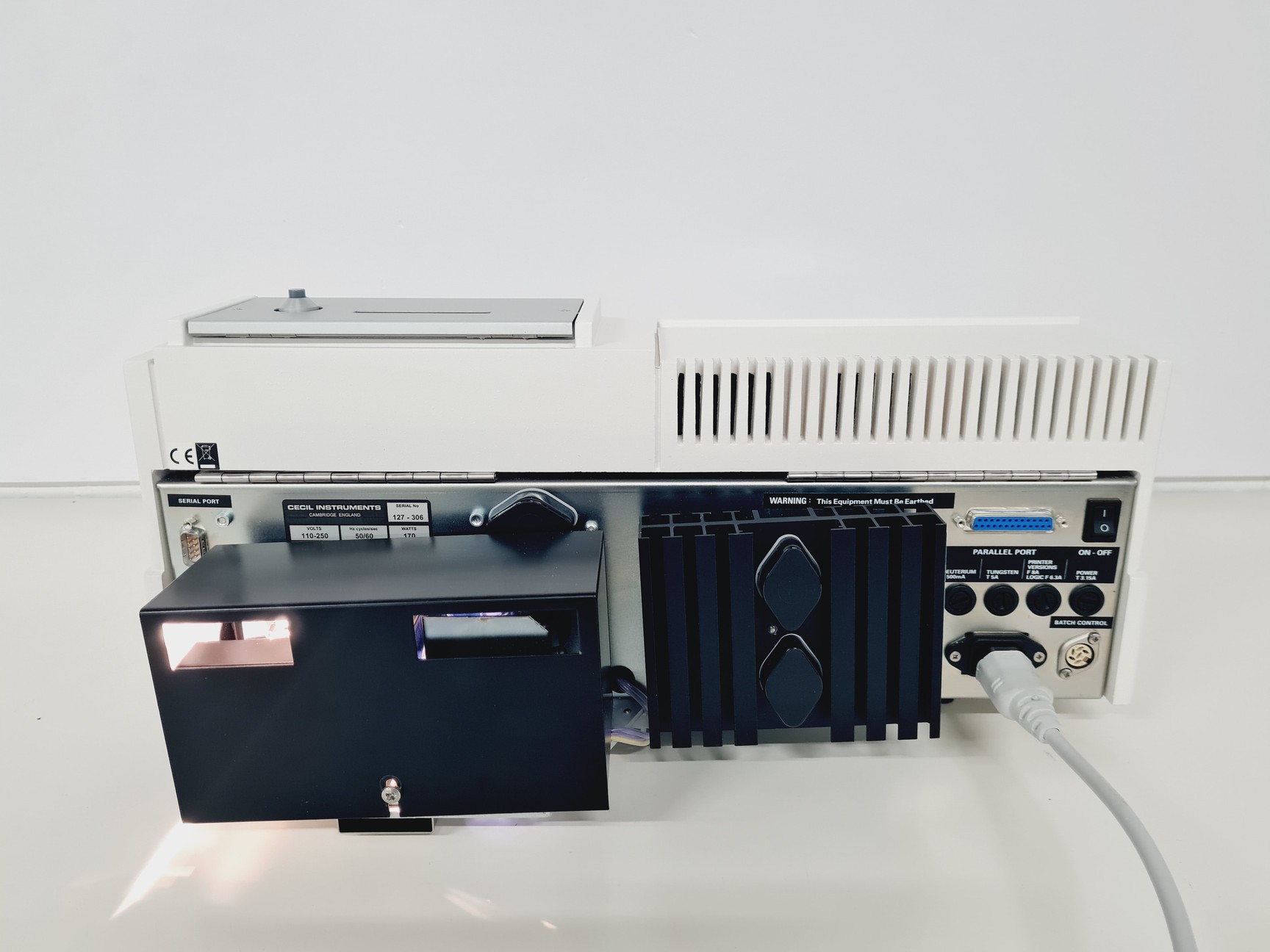 Image of Cecil CE 3041 3000 Series UV/VIS Spectrophotometer Lab