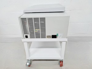 Thumbnail image of Eppendorf Refrigerated Centrifuge 5804 R w/ Eppendorf A-4-44 Rotor Lab