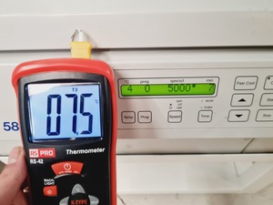 Thumbnail image of Eppendorf Refrigerated Centrifuge 5804 R w/ Eppendorf A-4-44 Rotor Lab