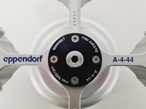Thumbnail image of Eppendorf Refrigerated Centrifuge 5804 R w/ Eppendorf A-4-44 Rotor Lab