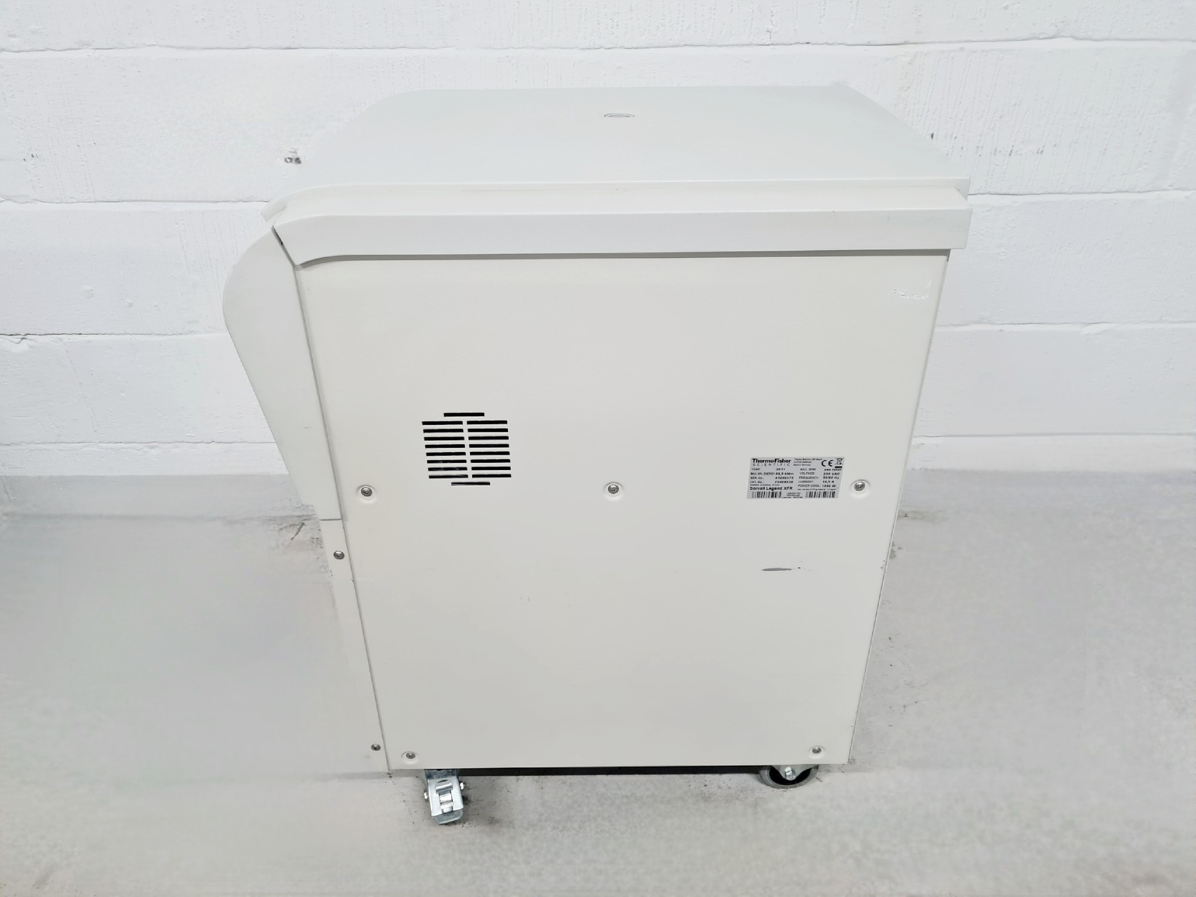 Image of Thermo Scientific Sorvall Legend XFR Centrifuge With 4700rpm Rotor ab