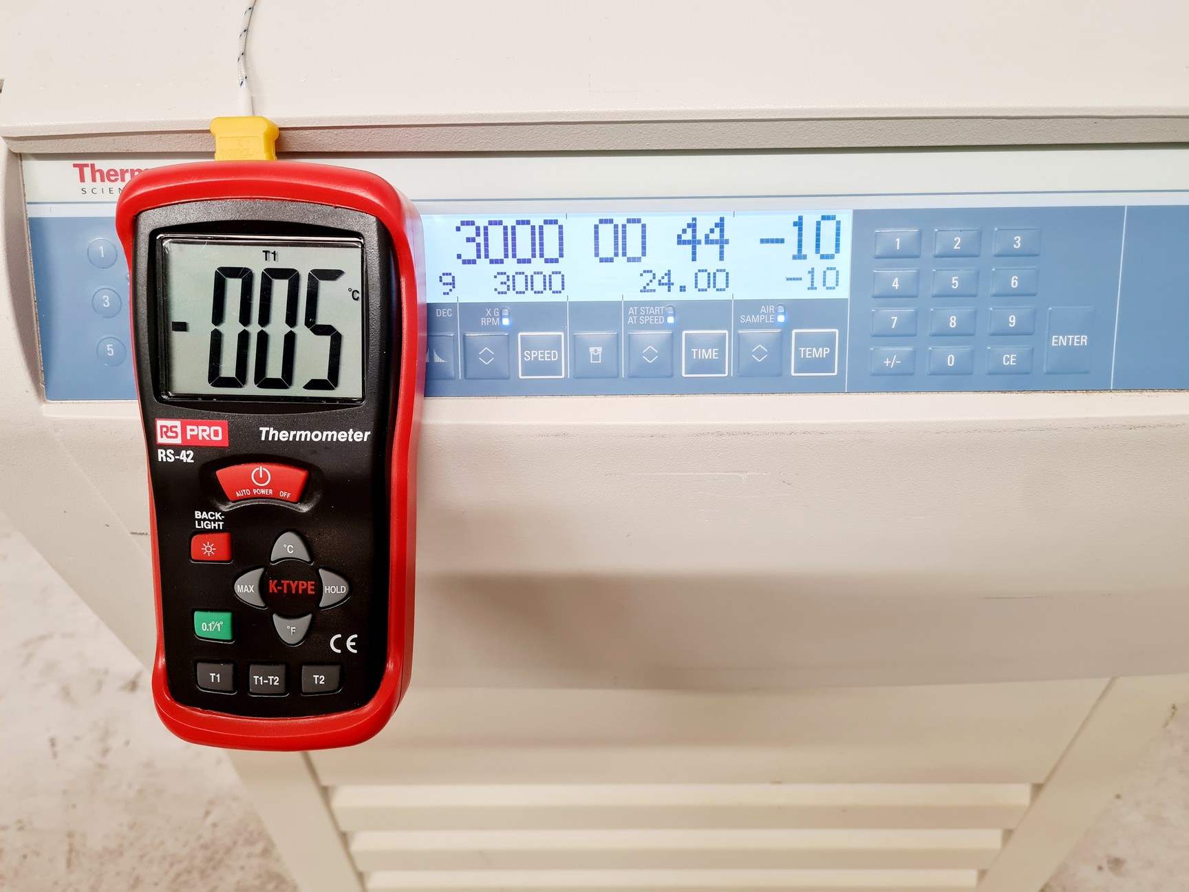 Image of Thermo Scientific Sorvall Legend XFR Centrifuge With 4700rpm Rotor ab