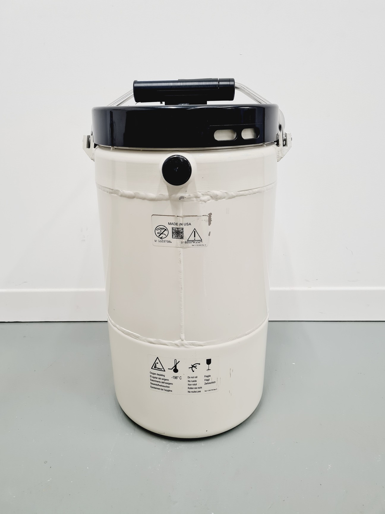 Image of MVE Cryo-Shipper Mini 5.9Ltr with ShipsLog 3 Temperature Data Logger Lab