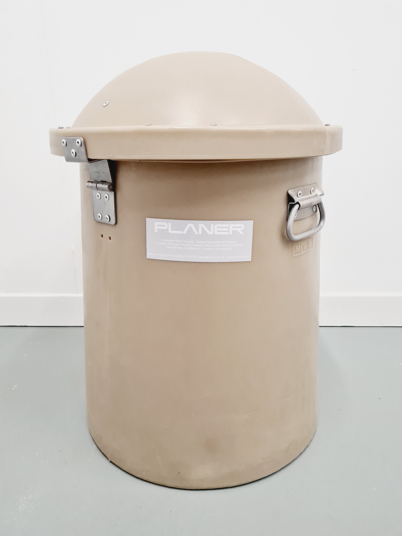 Image of MVE Cryo-Shipper Mini 5.9Ltr with ShipsLog 3 Temperature Data Logger Lab