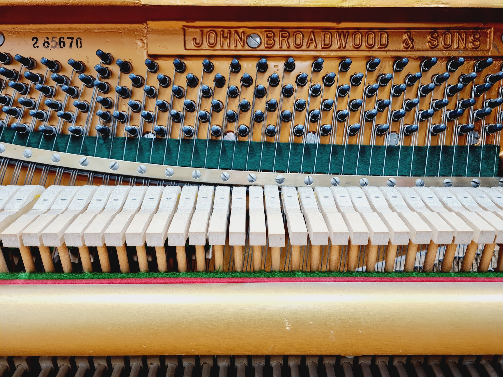 Image of John Broadwood & Sons Upright Piano 265670 1971
