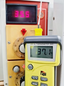 Thumbnail image of Heraeus B5060 EK Co2 Incubator Lab