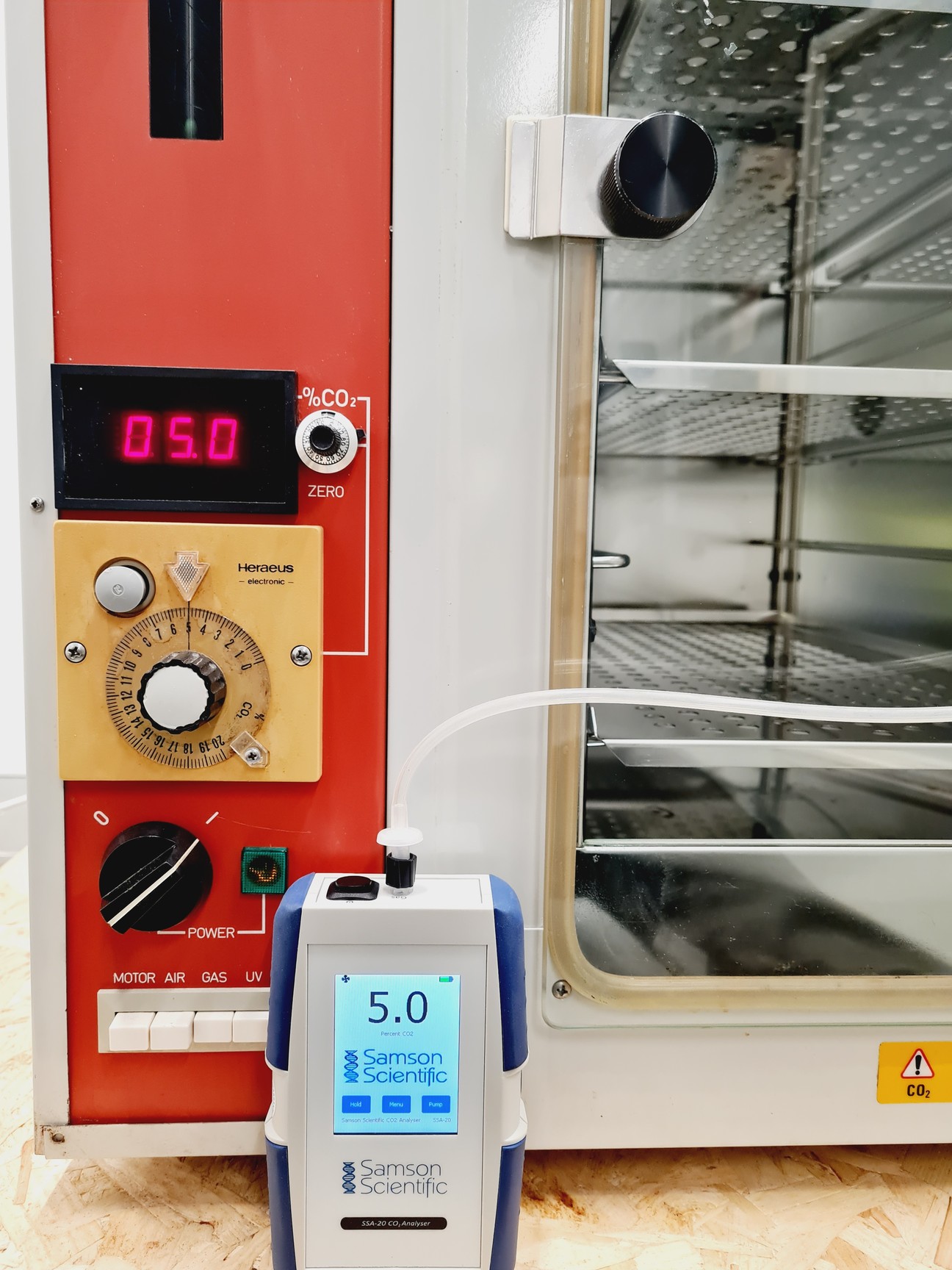 Image of Heraeus B5060 EK Co2 Incubator Lab