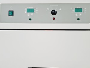 Thumbnail image of Wheaton Science Products Model: 1057606-D Reach-In Co2 Incubator Lab