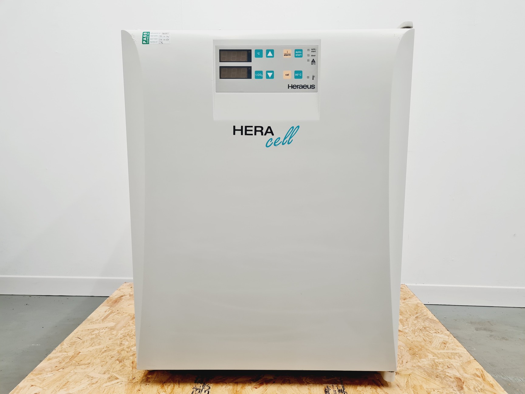 Image of Kendro Heraeus HeraCell Co2 Incubator Lab