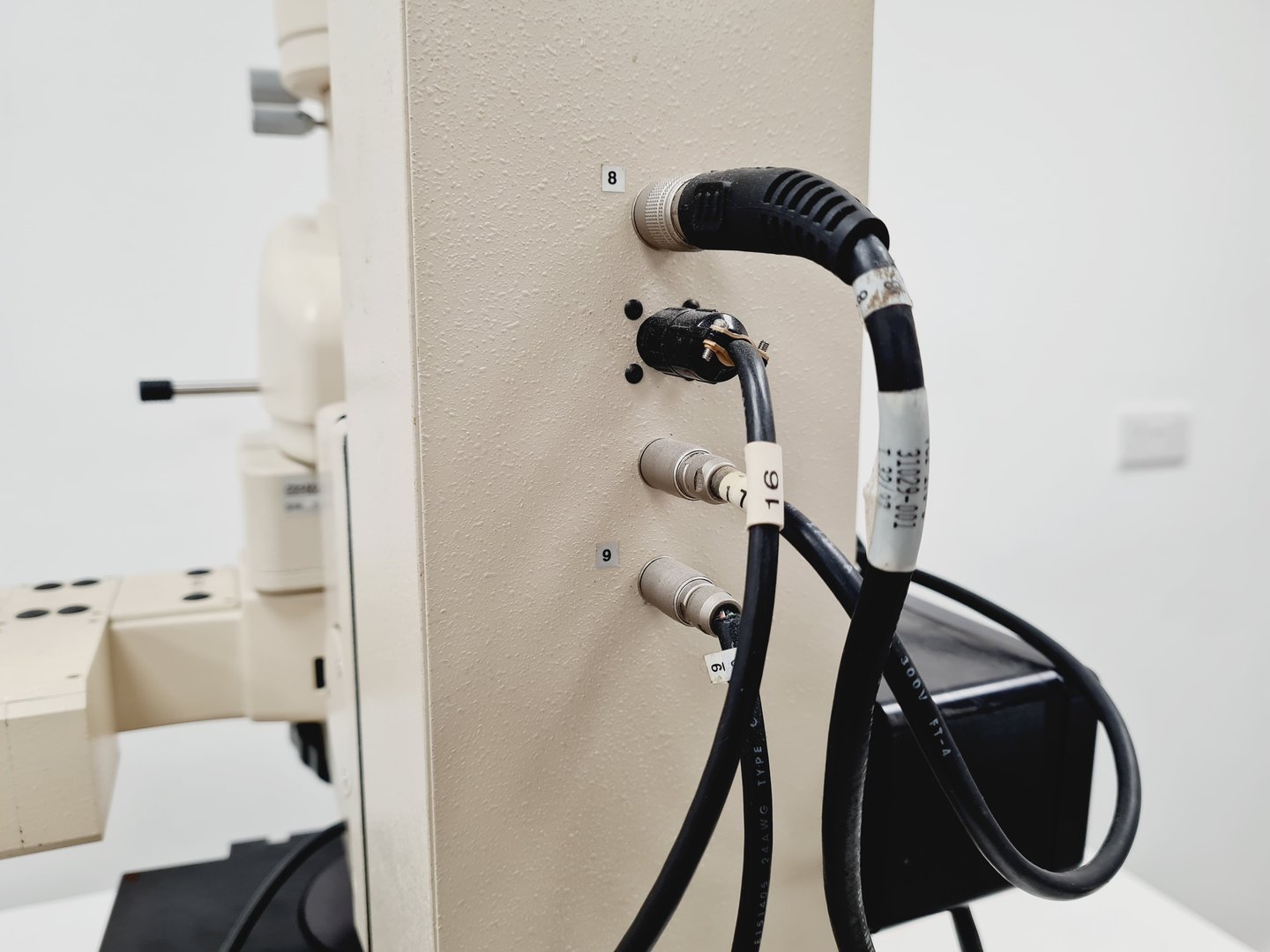 Image of ADE Phase Shift MicroXAM-100 Surface Profile Mapping Microscope Lab Faulty