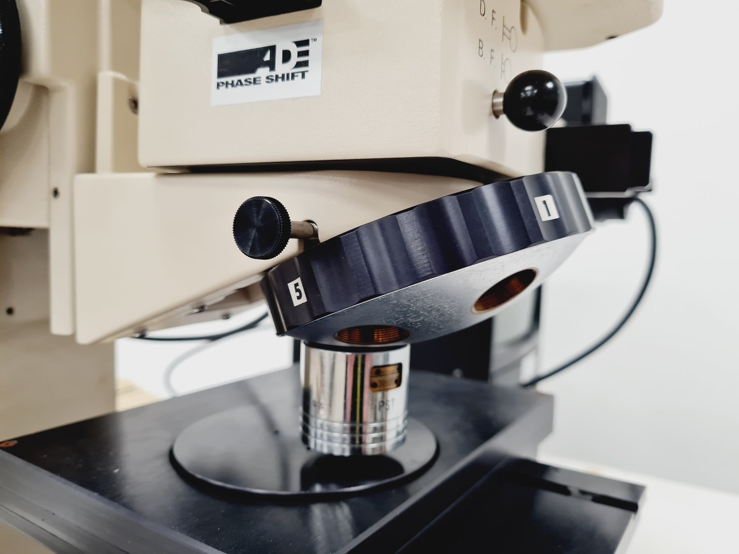 Image of ADE Phase Shift MicroXAM-100 Surface Profile Mapping Microscope Lab Faulty