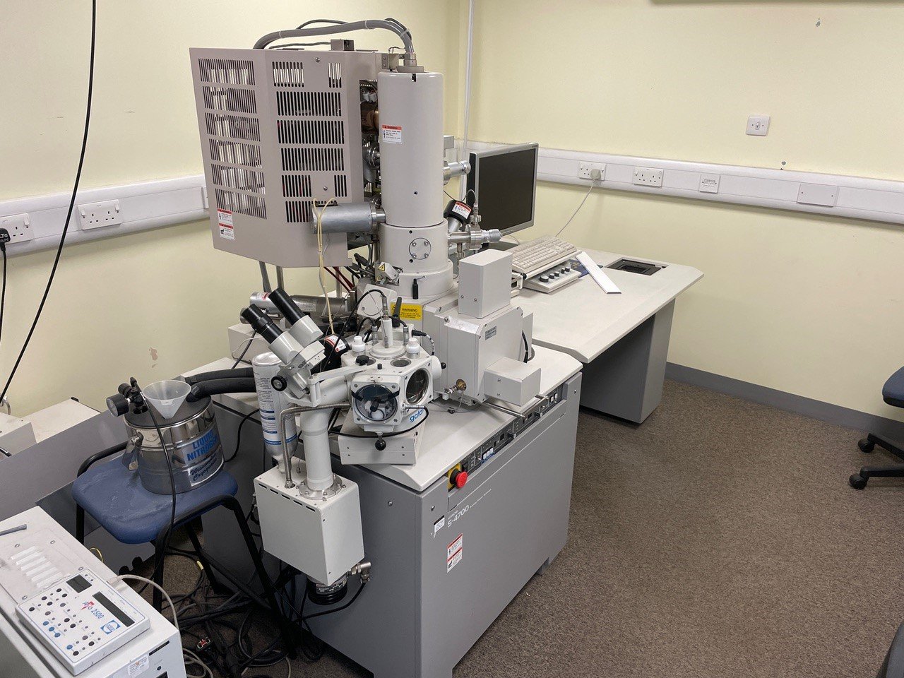 Image of Hitachi  S-4700 SEM Scanning Electron Microscope System Lab