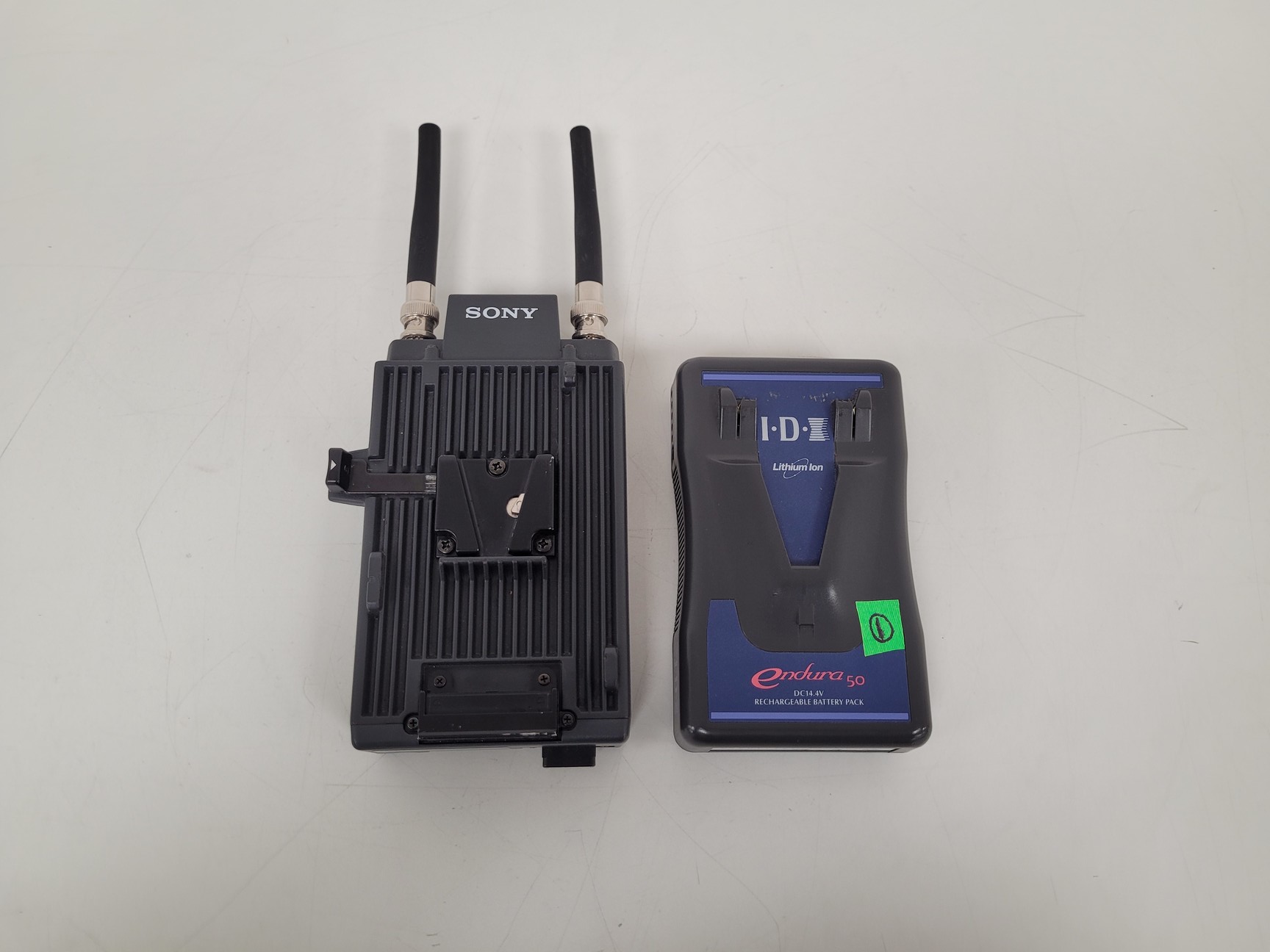 Image of Job Lot of IT & AV Equipment - Marantz, Extreme Networks, Elmo, Epson 