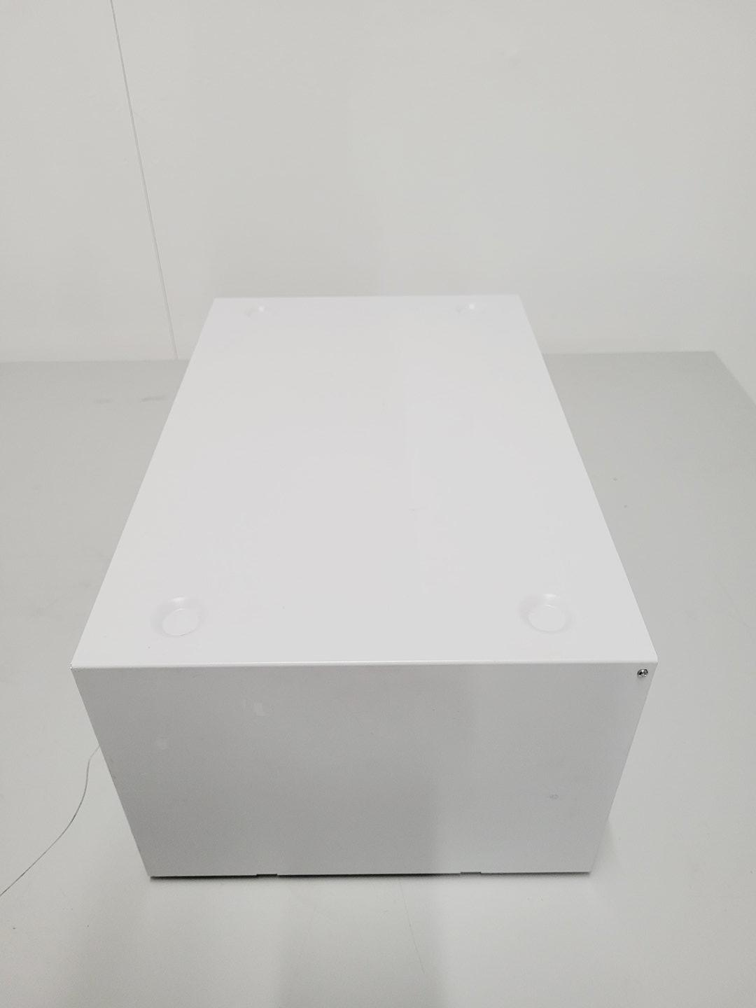 Image of Perkin Elmer HPLC Liquid Handling DC Motor and Vacuum Control Units Lab