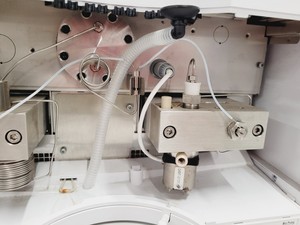 Thumbnail image of Agilent Technologies 1200 Series HPLC G1312A Binary Pump Lab