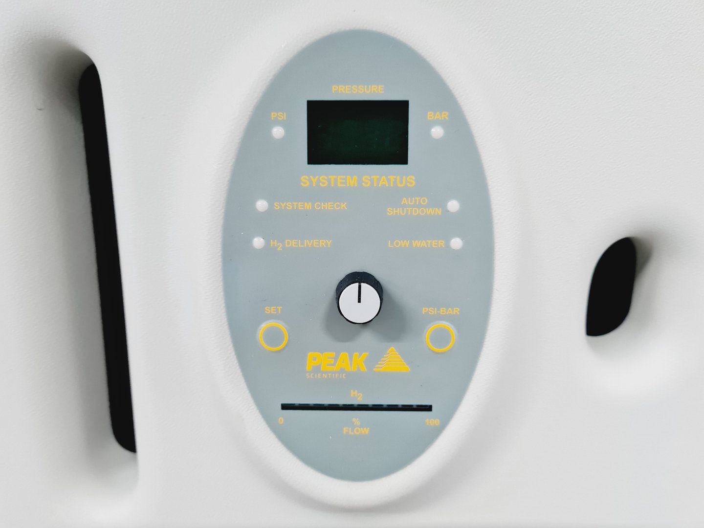 Image of PEAK Scientific Hydrogen Gas Generator PH600 Lab