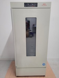 Thumbnail image of Sanyo MIR 252 Refrigerated Laboratory Incubator Lab