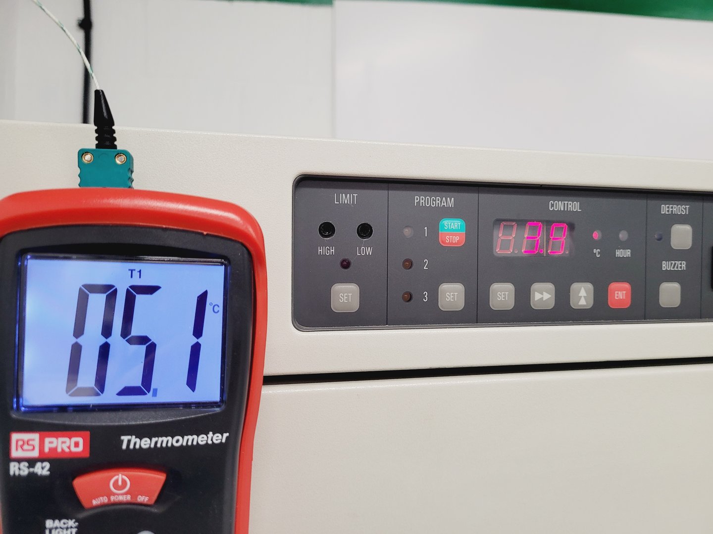 Image of Sanyo MIR 252 Refrigerated Laboratory Incubator Lab