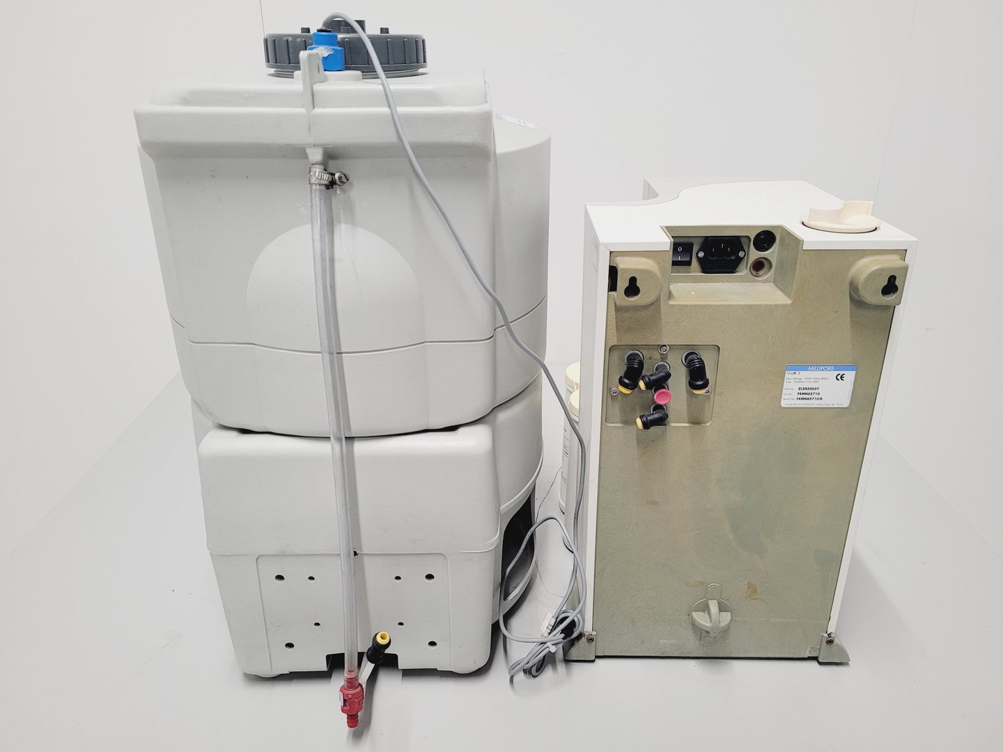 Image of Millipore Elix 3 Water Purification System and 30L PE030 Storage Tank lab