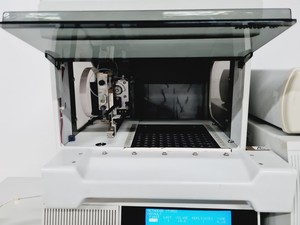 Thumbnail image of Perkin Elmer 200 Series HPLC System With Diode Array Detector Lab