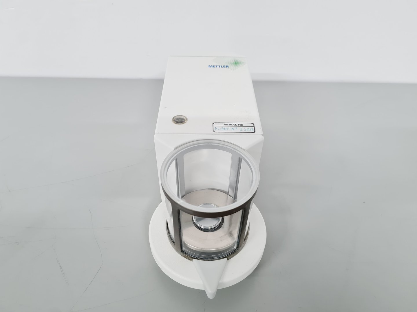 Image of Mettler Toledo MT5 Analytical Microbalance Lab