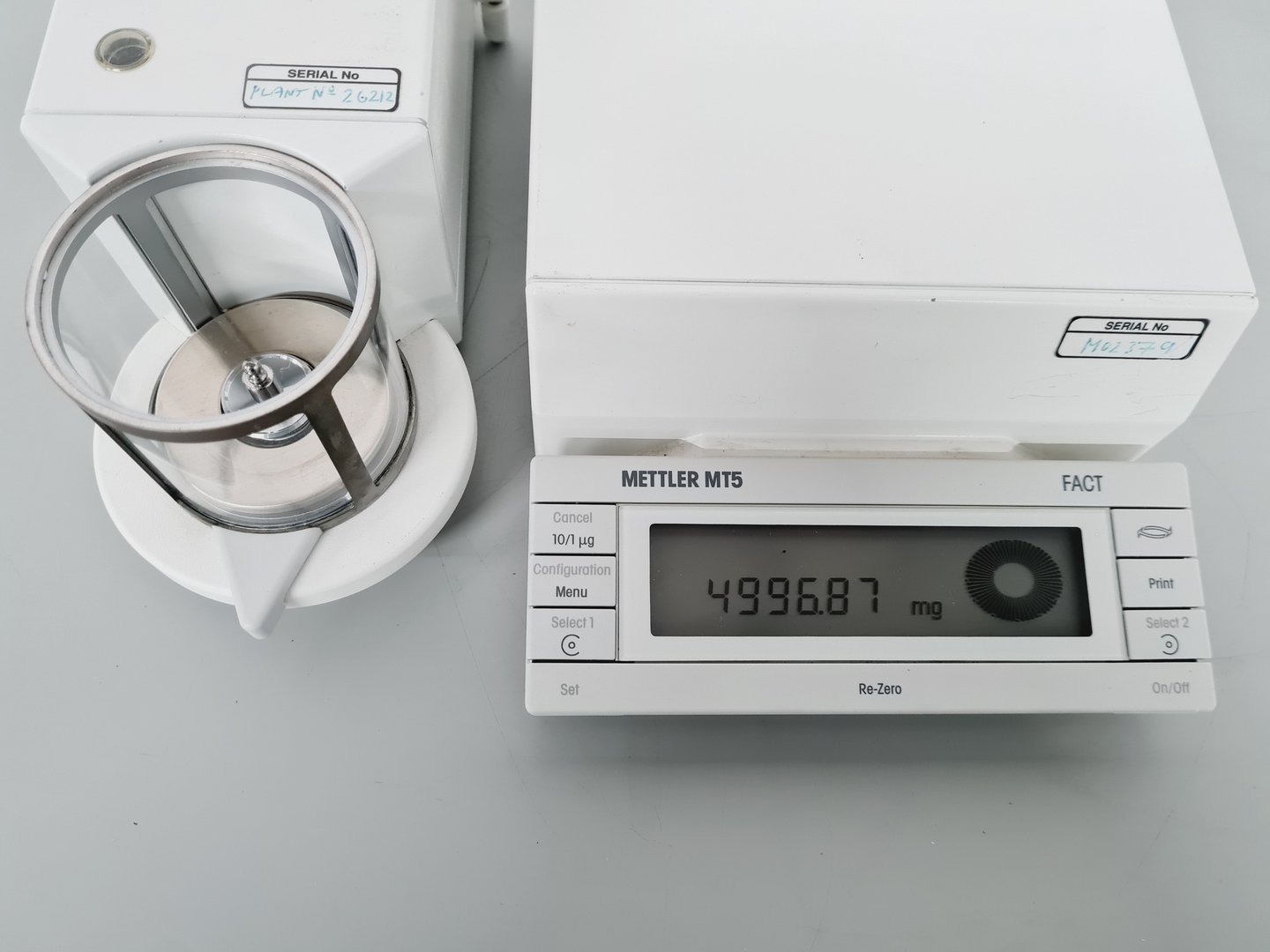 Image of Mettler Toledo MT5 Analytical Microbalance Lab