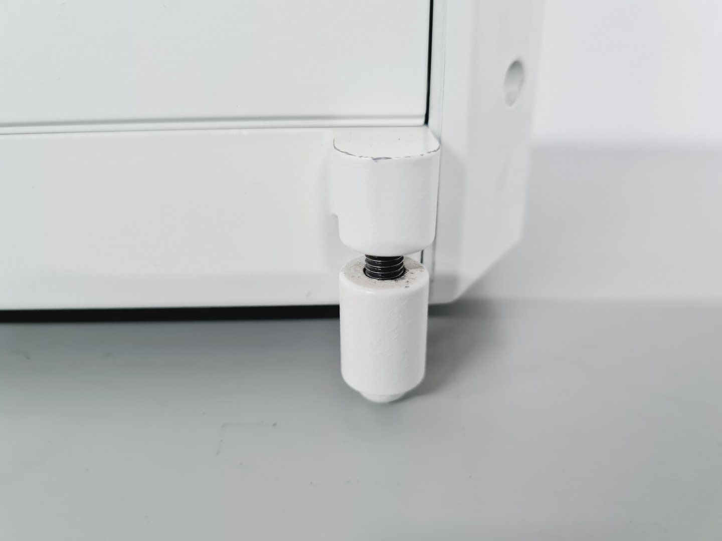 Image of Mettler Toledo MT5 Analytical Microbalance Lab