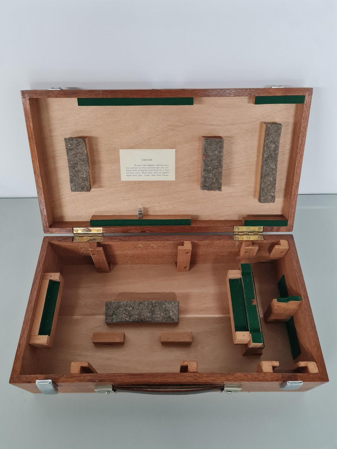Image of Casella London Folding Mirror Stereoscope & Casela 916 Parallax Bar Lab