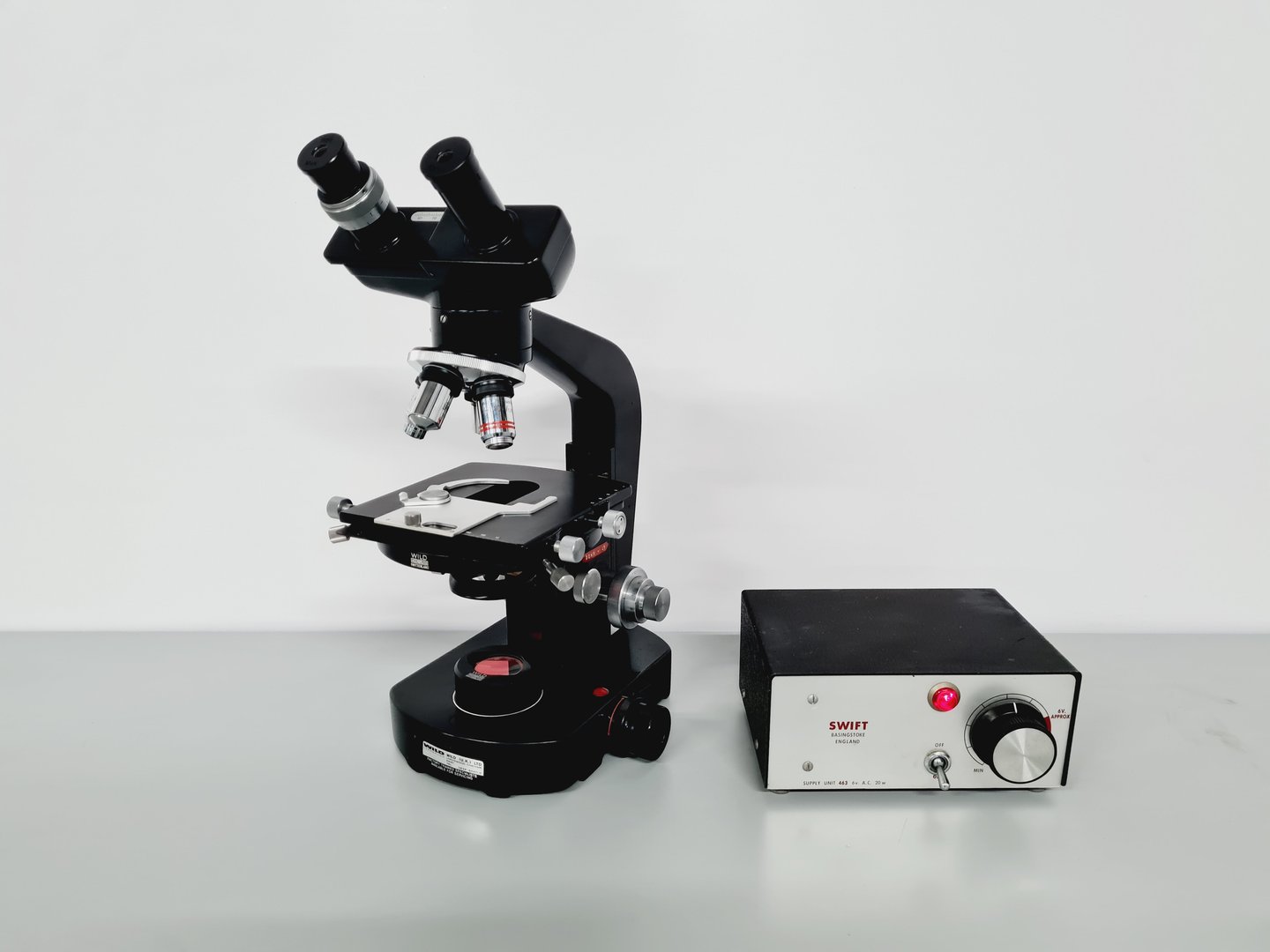 Image of WILD HEERBRUGG M20 Microscope & PSU (No Lamp)