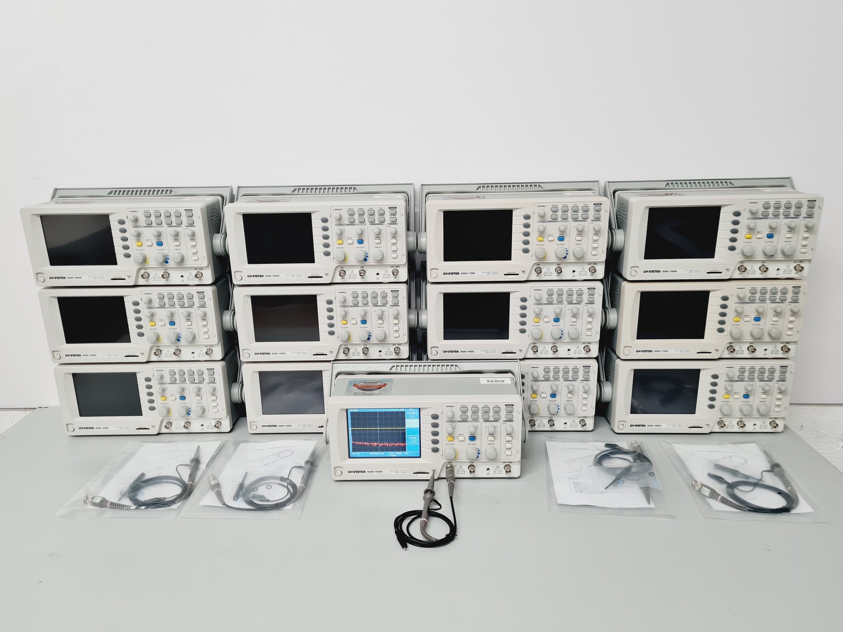 Image of 13 x GW INSTEK GDS-1022 Digital Storage Oscilloscope with Probes Job-Lot Lab Lab