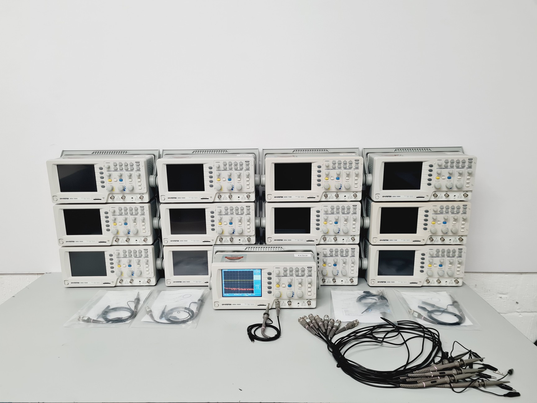 Image of 13 x GW INSTEK GDS-1022 Digital Storage Oscilloscope with Probes Job-Lot Lab Lab