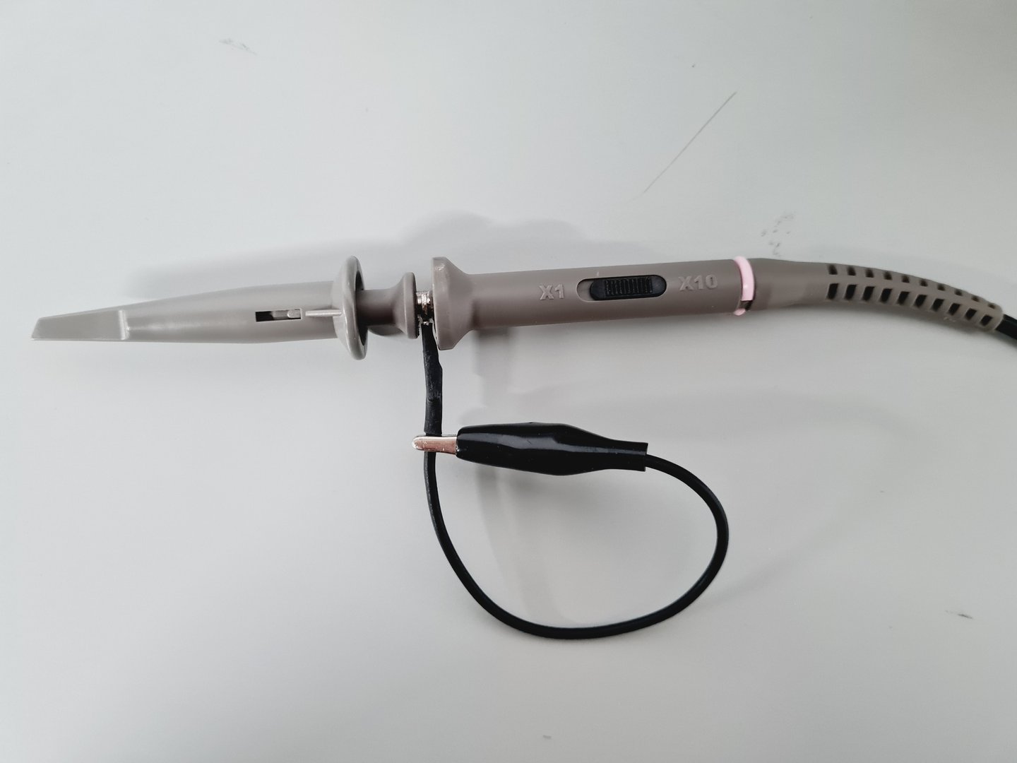 Image of 13 x GW INSTEK GDS-1022 Digital Storage Oscilloscope with Probes Job-Lot Lab Lab