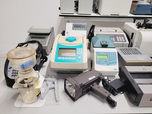 Thumbnail image of Job Lot of Mixed Small Lab Equipment - Water baths, Hotplates, Block Heaters Etc