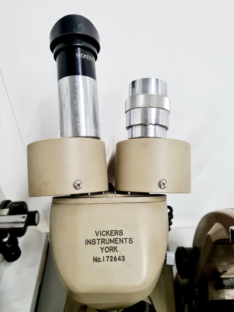 Image of Job Lot of Microscopes & Associated Equipment - Power Supplies, Lamps Lab