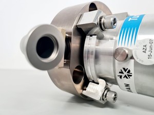 Thumbnail image of Varian Turbo-V 70 Vacuum Pump & Nav.C.U. Controller Lab