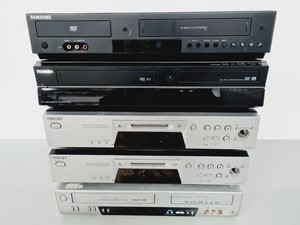 Thumbnail image of Job lot of IT & AV Equipment - Projectors, Monitors & Media Players 