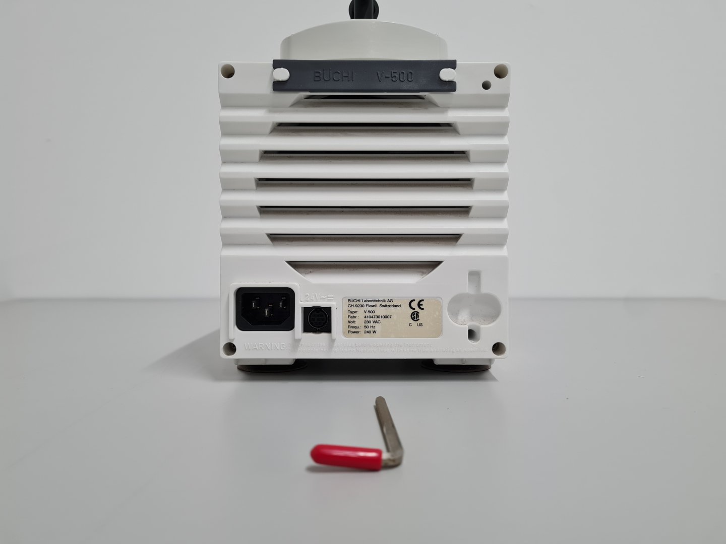 Image of BUCHI Vac V-500 Diaphragm Vacuum Pump Lab