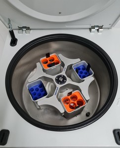 Thumbnail image of Eppendorf 5810 R Benchtop Centrifuge with A-4-62 4000rpm Rotor Lab