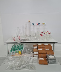 Thumbnail image of Job Lot of New & Used Laboratory Glassware - Buchner Funnels, Flasks & Pipettes 