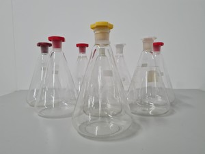 Thumbnail image of Job Lot of New & Used Laboratory Glassware - Buchner Funnels, Flasks & Pipettes 