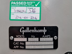 Thumbnail image of Gallenkamp Size 1 Benchtop Incubator Model: INA-300-010W